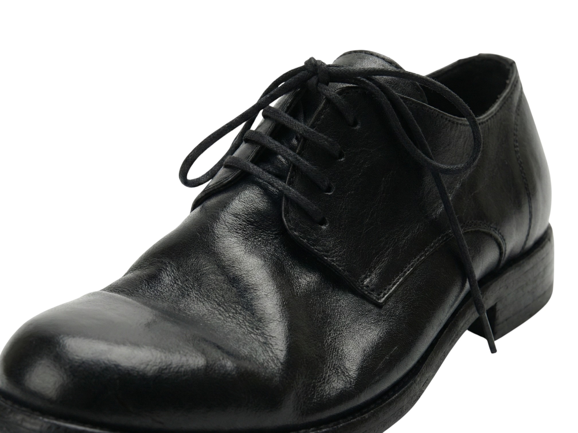 Legacy Black Derby detail 24
