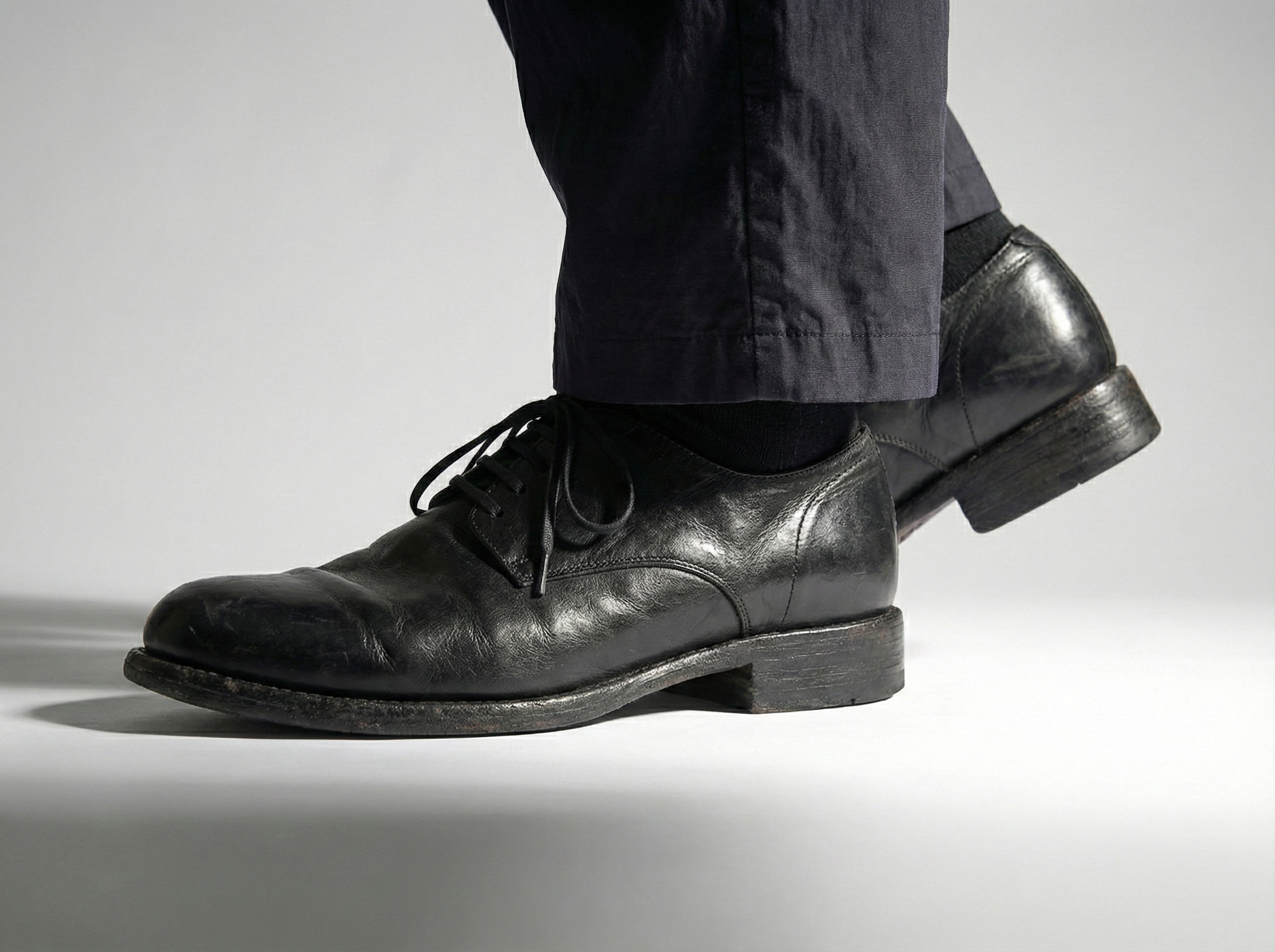 Legacy Black Derby detail 15