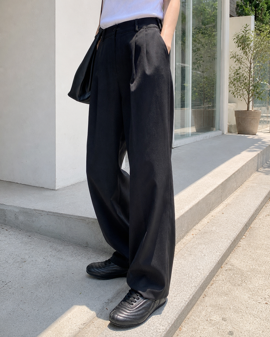 Aterre Black detail 10