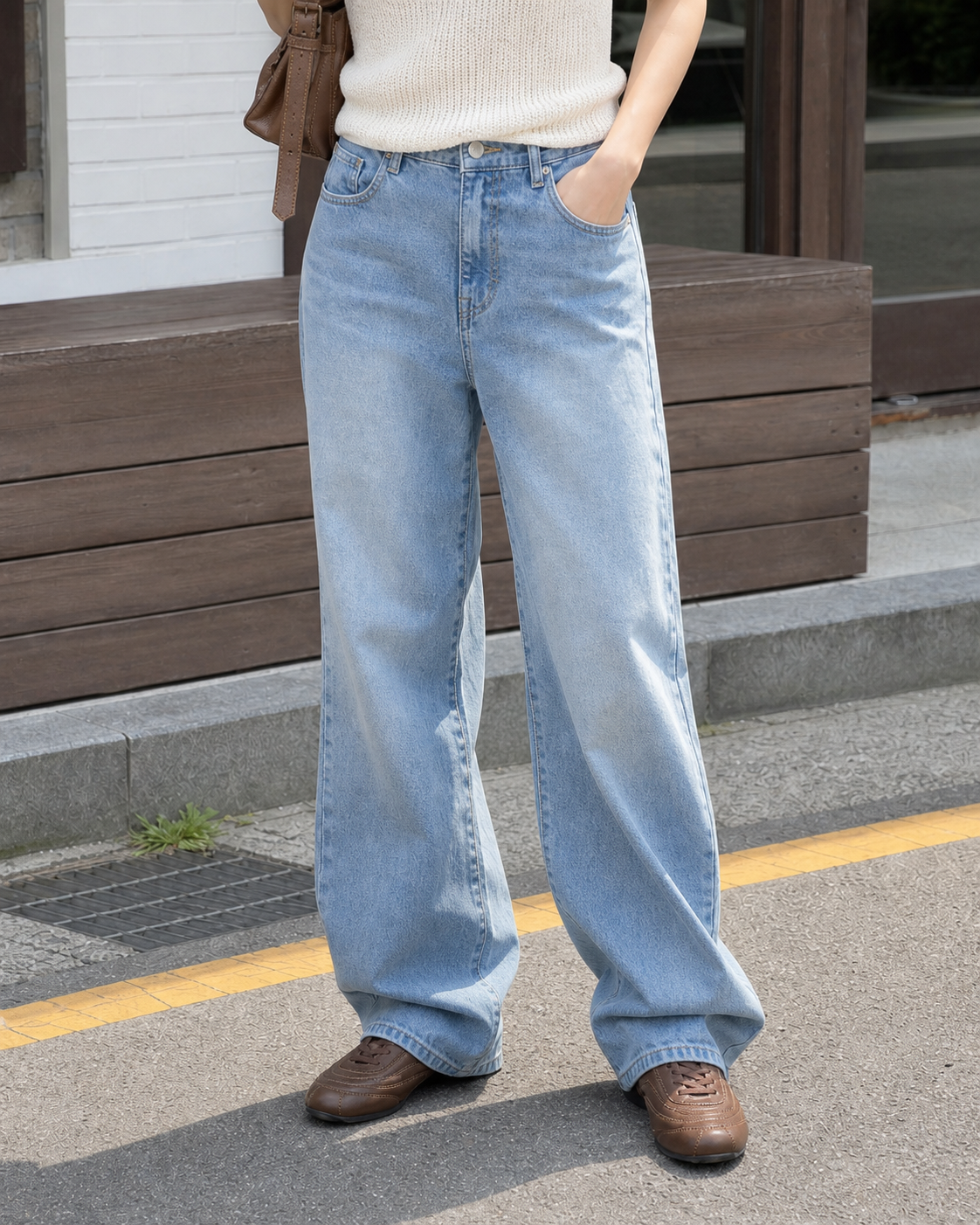 Aterre Brown detail 18