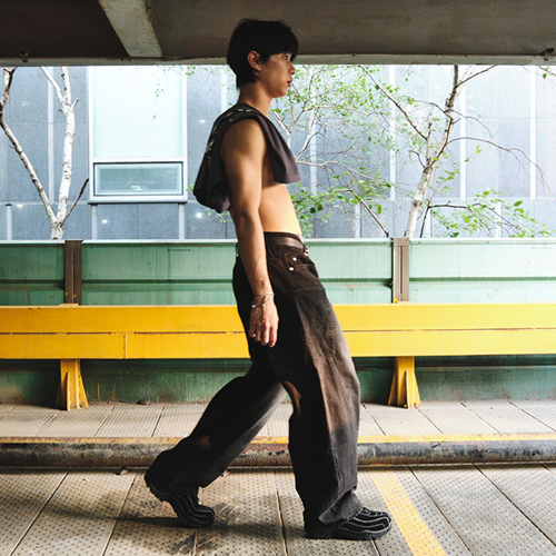 Hyper Black detail 14