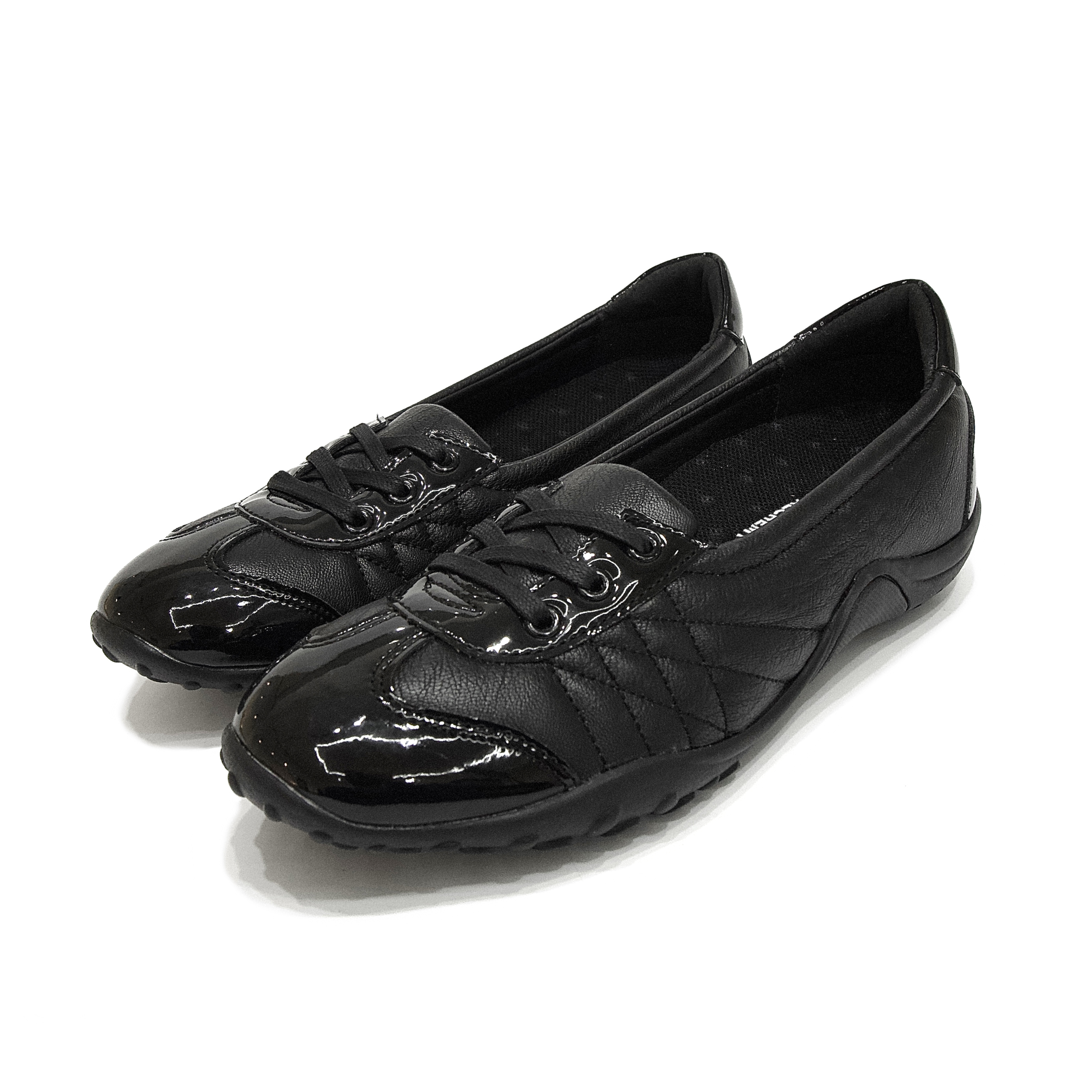 Plie Black detail 8