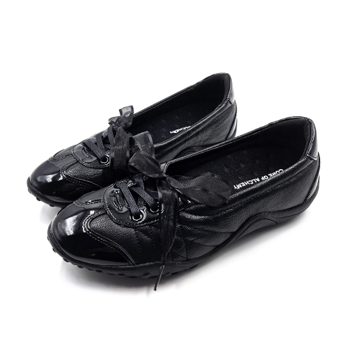 Plie Black detail 13