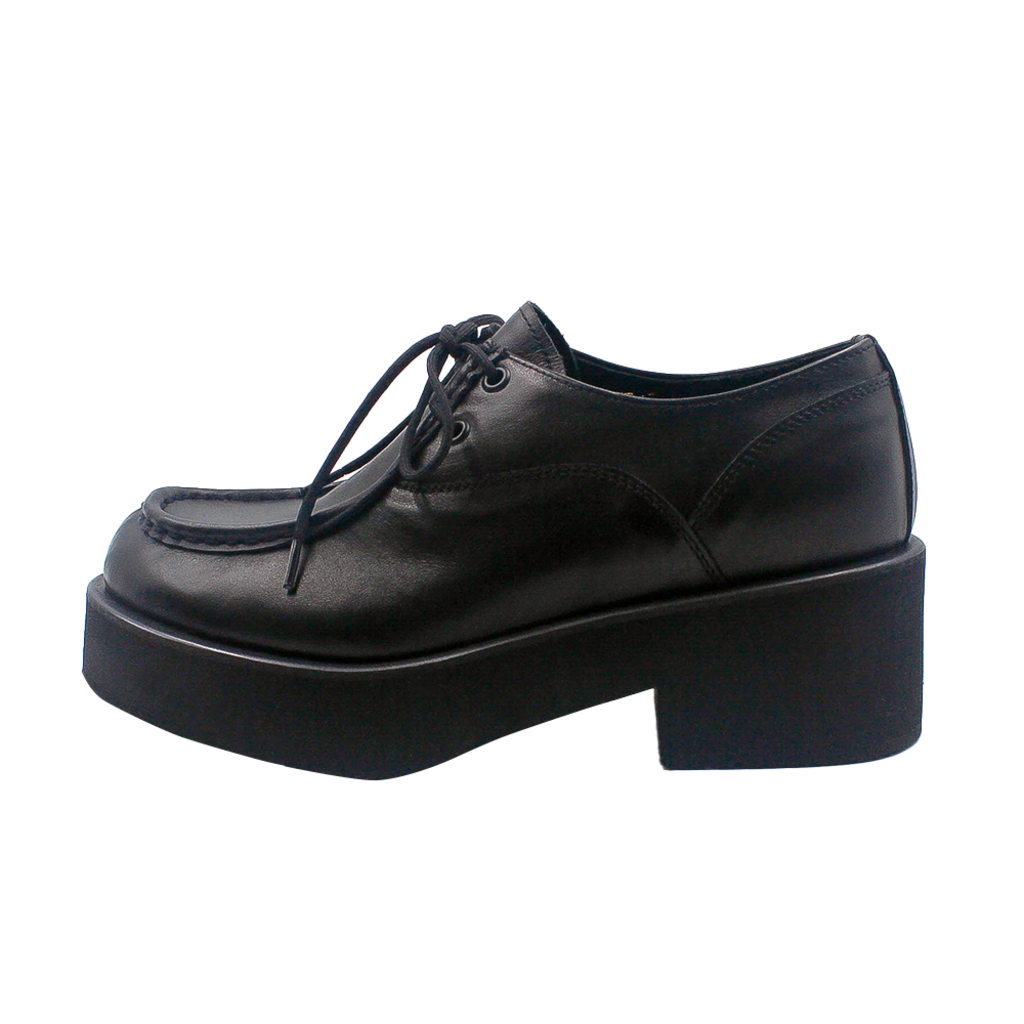 Lyon Black detail 35
