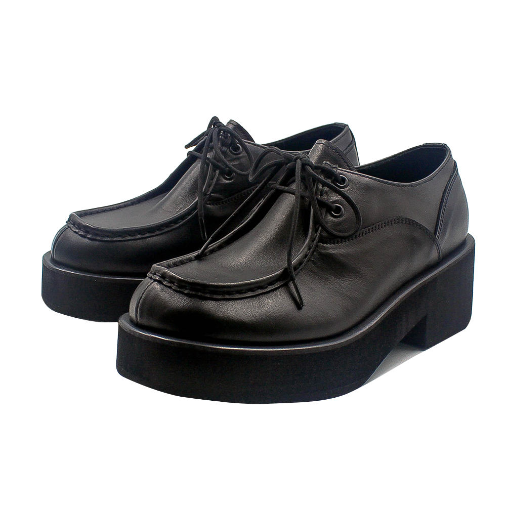 Lyon Black detail 13