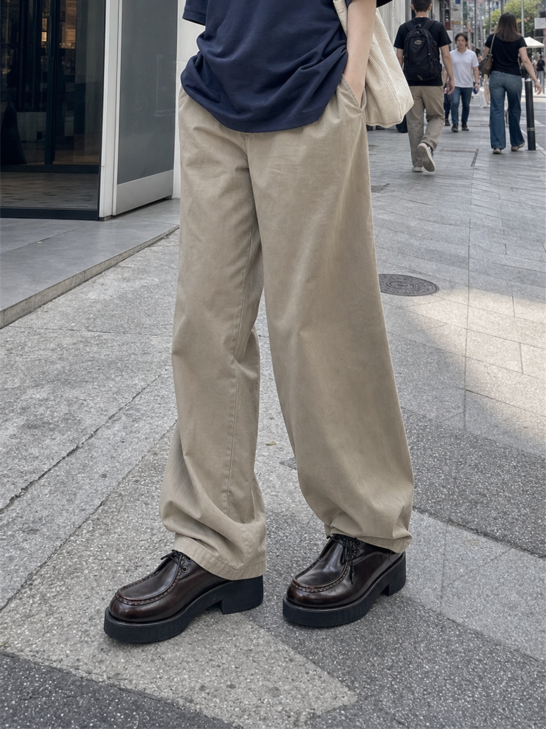 Lyon Brown detail 2