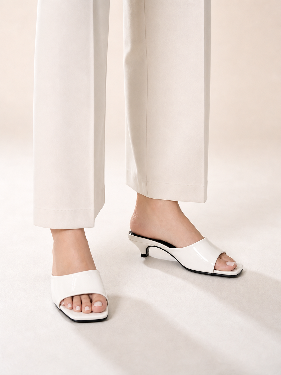 Nomad Heel White