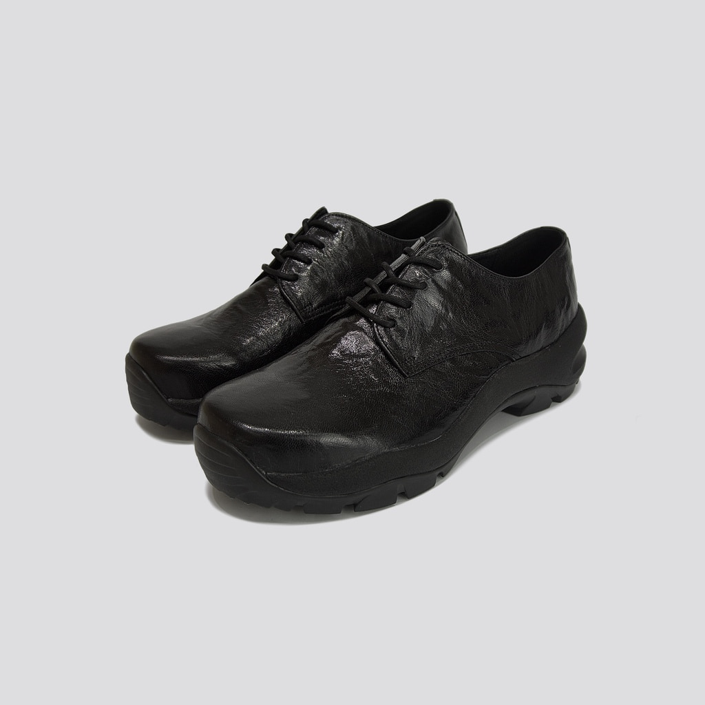 Tracker Derby Black detail 15